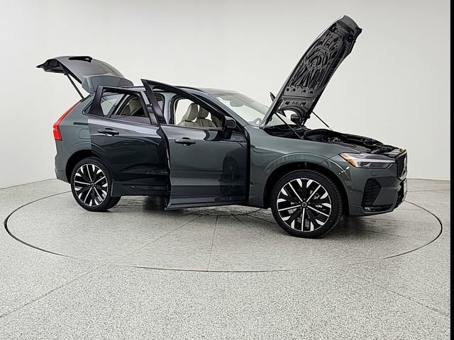 New 2026 Volvo XC60 B5 Ultra w/ Climate Package AWD/4WD image 10