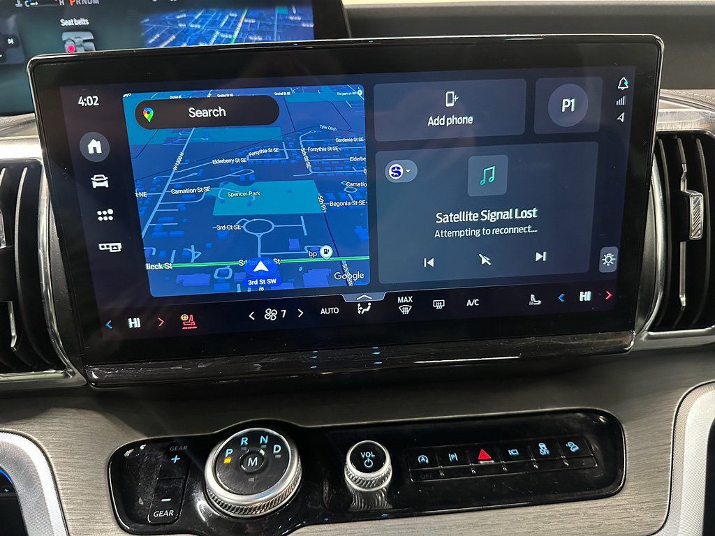 Used 2025 Ford Expedition Platinum image 35