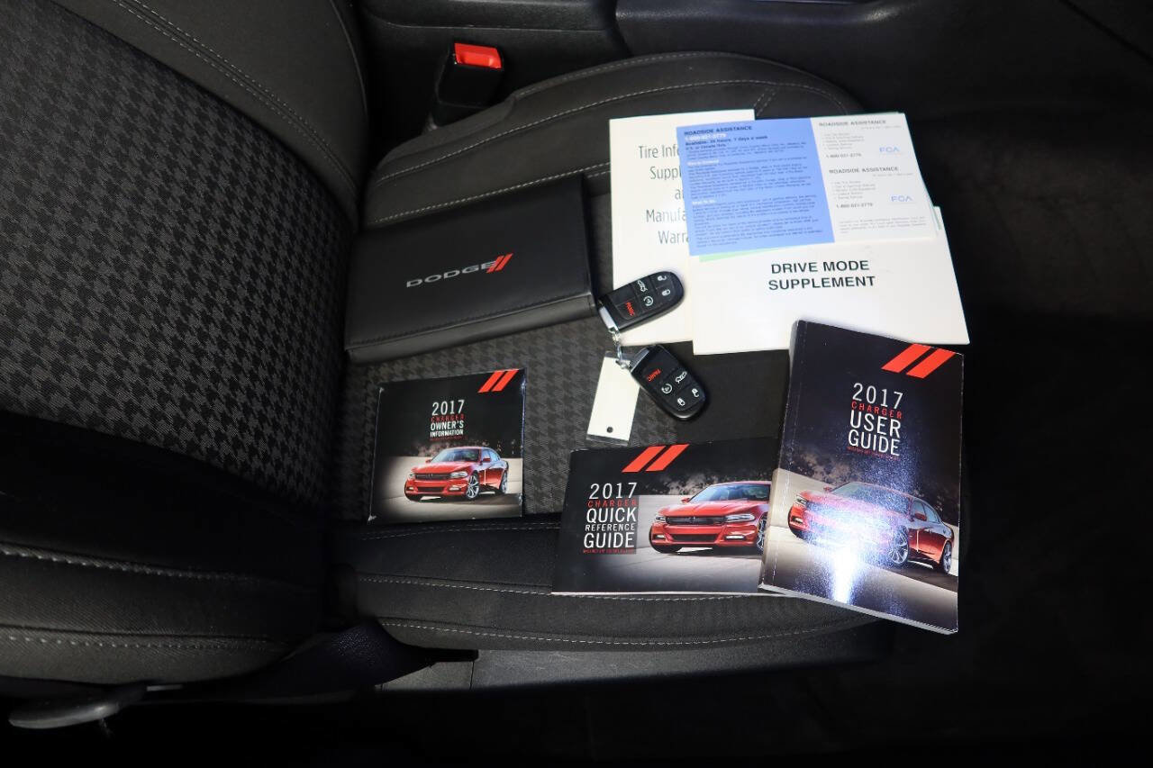 Used 2017 Dodge Charger SXT w/ Rallye Group image 26