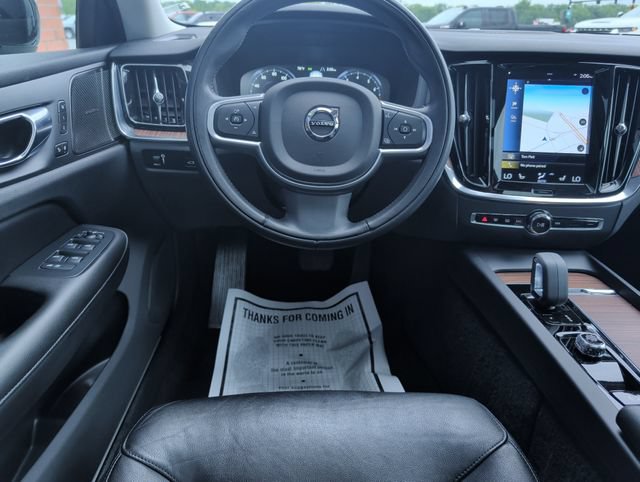 Used 2022 Volvo S60 B5 Momentum AWD/4WD video 2