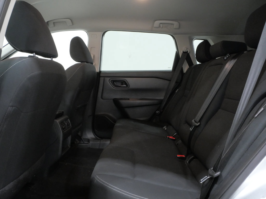 Used 2024 Nissan Rogue S FWD image 23