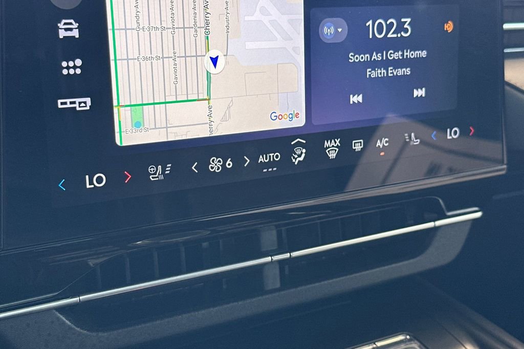 Used 2024 Lincoln Nautilus Reserve w/ Equipment Group 202A image 24