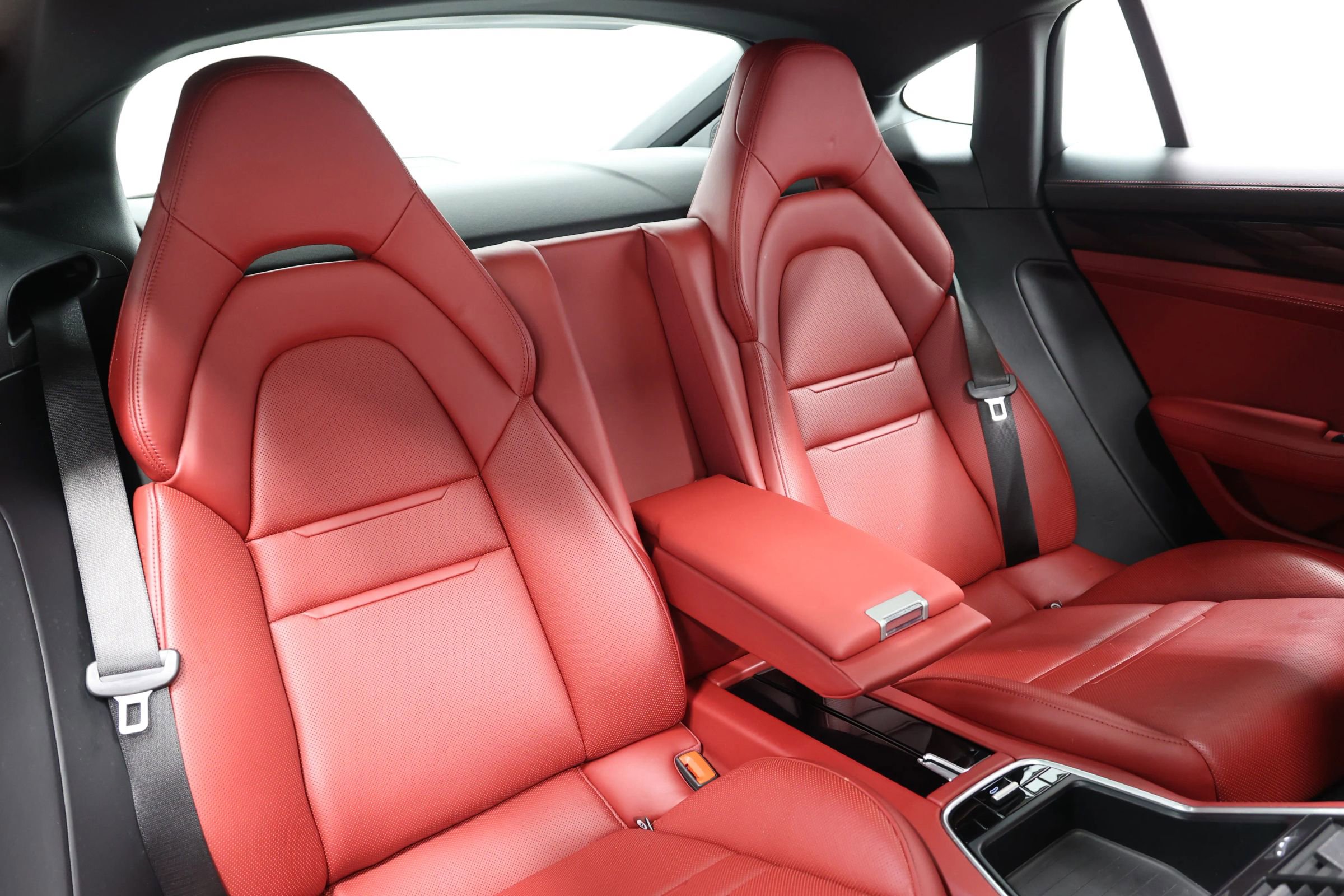 Used 2019 Porsche Panamera 4 AWD/4WD image 82