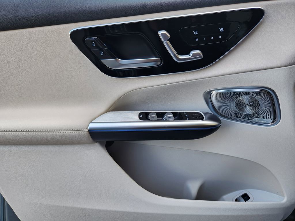 Used 2026 Mercedes-Benz GLC 300 4MATIC image 22