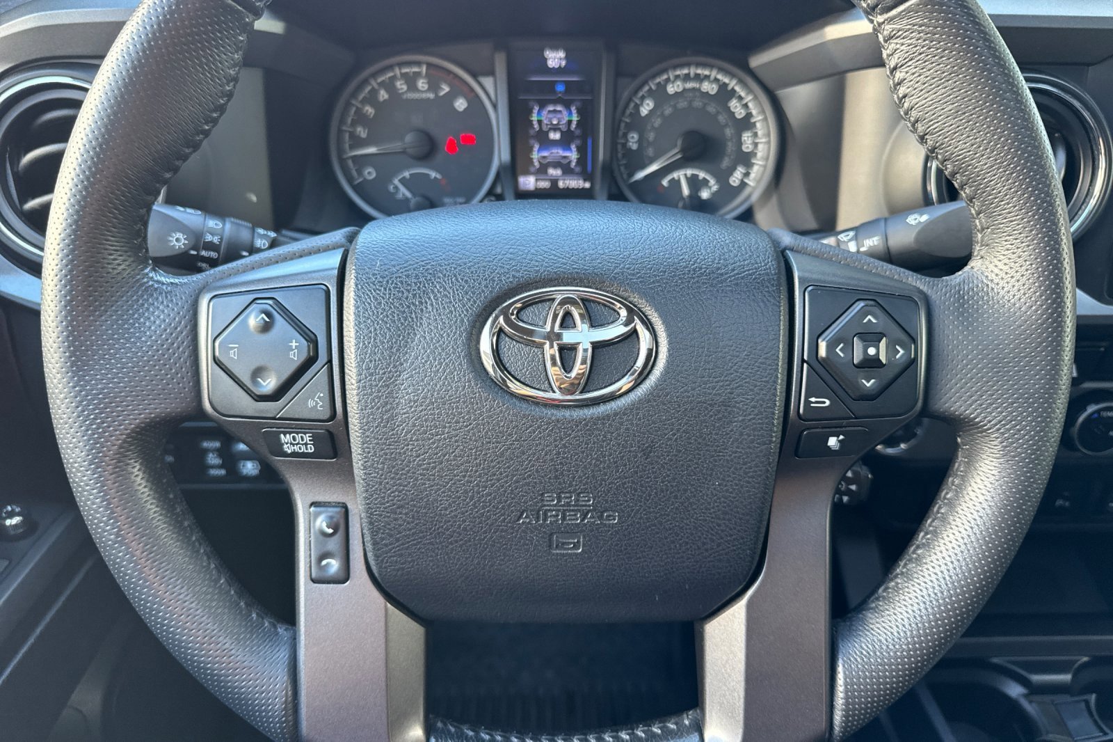 Used 2017 Toyota Tacoma TRD Off-Road RWD image 20