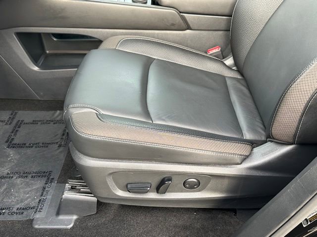 Certified 2025 Nissan Pathfinder SL image 23