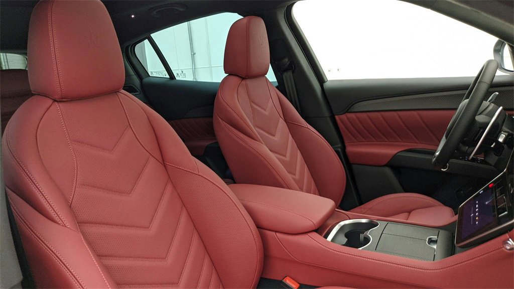 New 2024 Maserati Grecale Trofeo image 59