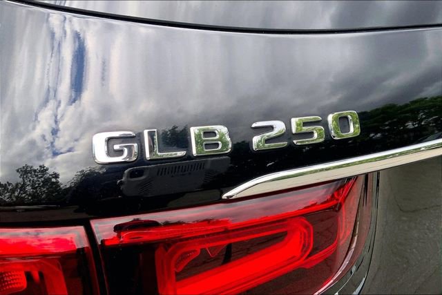 Certified 2023 Mercedes-Benz GLB 250 4MATIC image 8