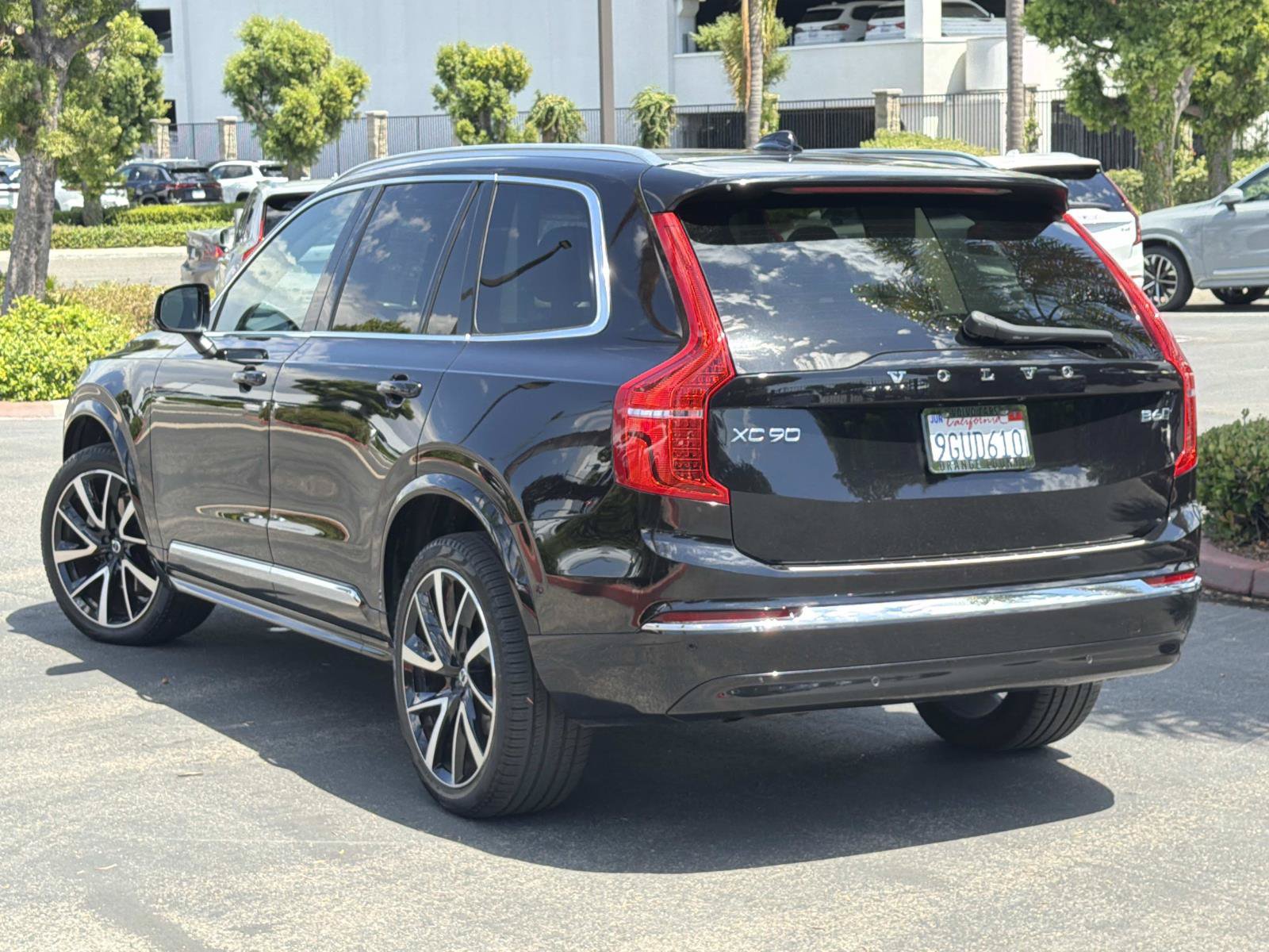 Certified 2023 Volvo XC90 B6 Plus w/ Protection Package Premier AWD/4WD image 7