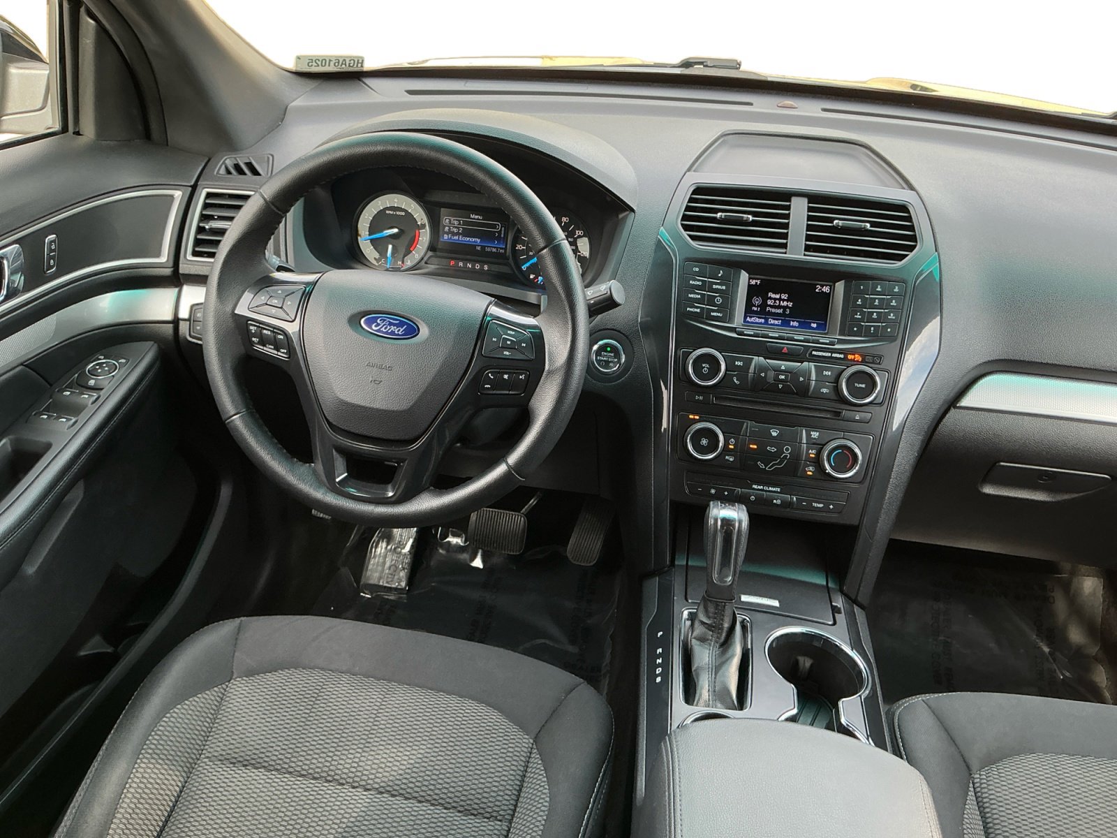 Used 2017 Ford Explorer XLT image 14