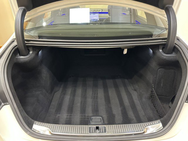 Used 2022 Mercedes-Benz S 500 4MATIC w/ AMG Line Package image 22