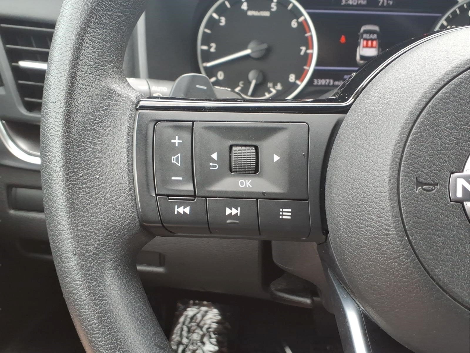 Certified 2023 Nissan Rogue SV AWD/4WD image 17