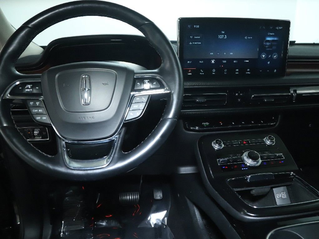 Certified 2023 Lincoln Nautilus Reserve w/ Luxury Package AWD/4WD image 30