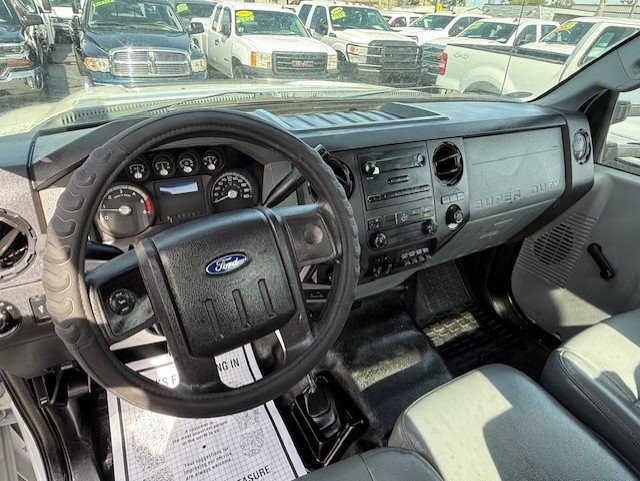 Used 2015 Ford F550 4x4 Regular Cab Super Duty image 14