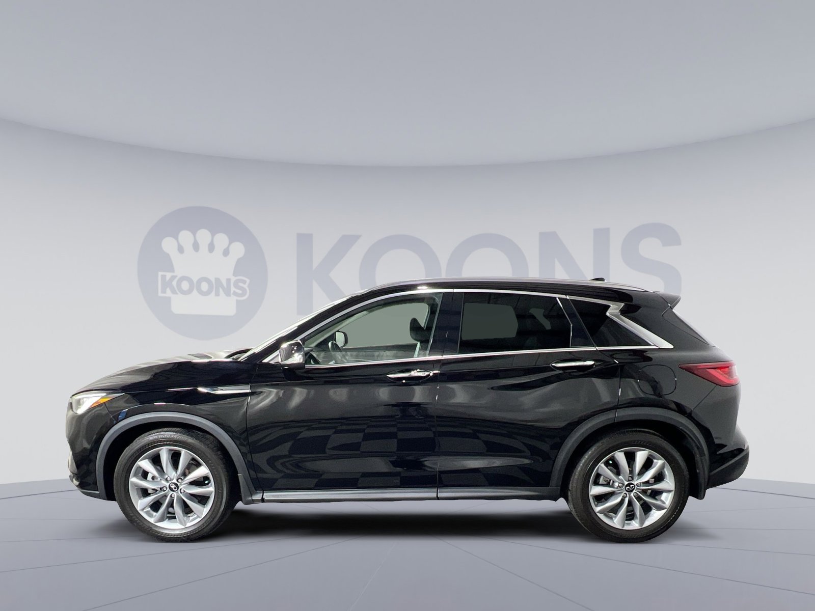 Used 2022 INFINITI QX50 Luxe image 2