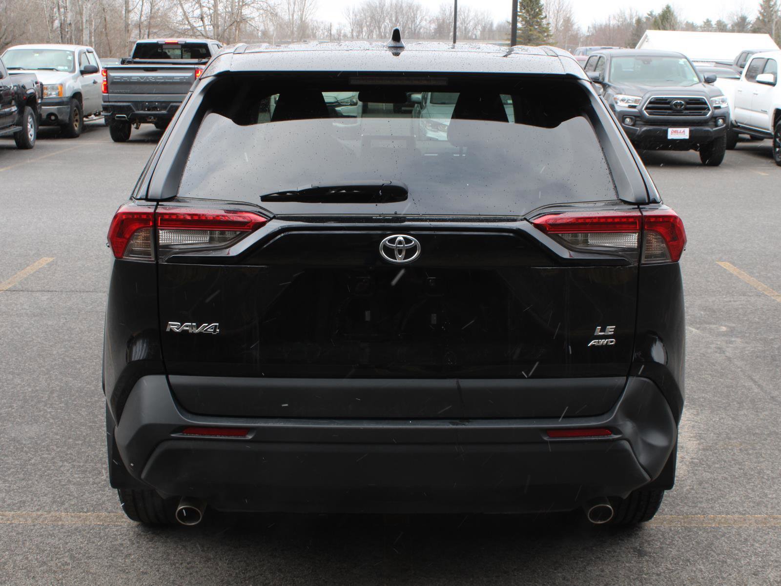 Used 2023 Toyota RAV4 LE image 6
