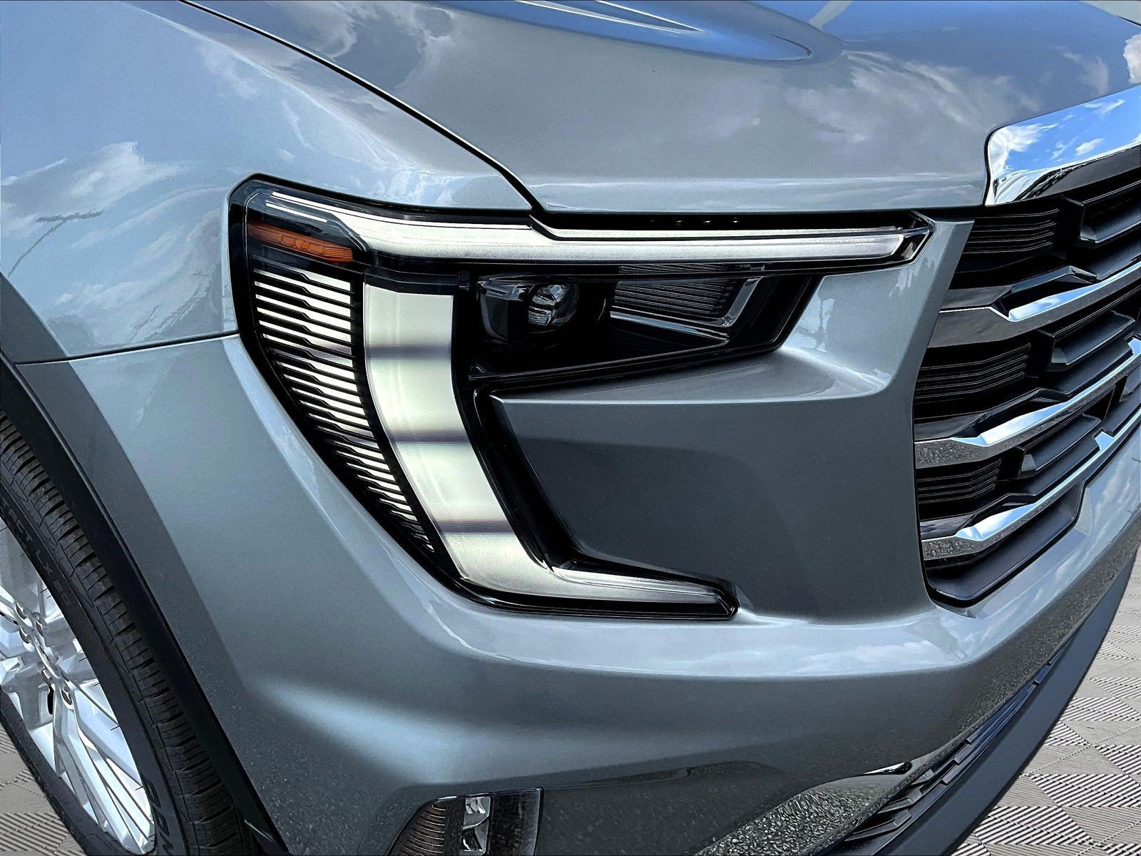 New 2026 GMC Acadia Elevation w/ Elevation Premium Package FWD image 8