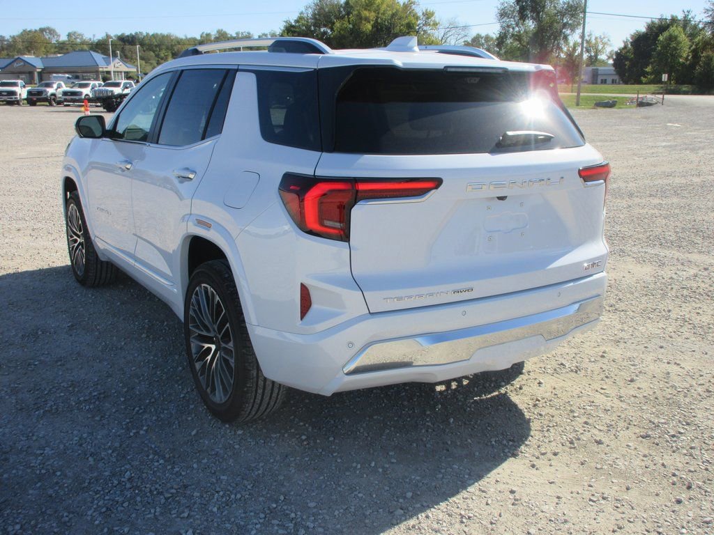 New 2026 GMC Terrain Denali AWD/4WD image 7