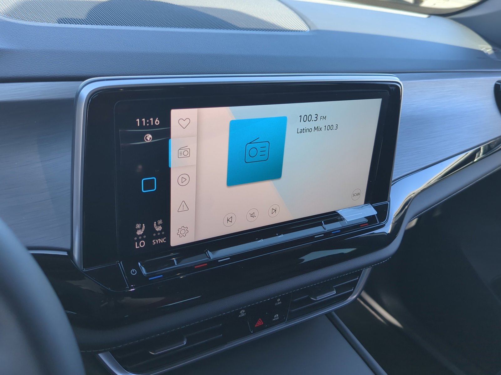 New 2026 Volkswagen Atlas Cross Sport SE image 26