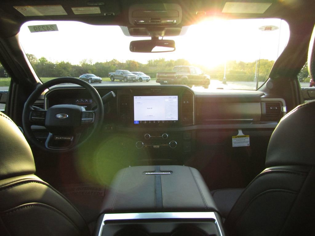 New 2026 Ford F250 Platinum w/ FX4 Off-Road Package image 15