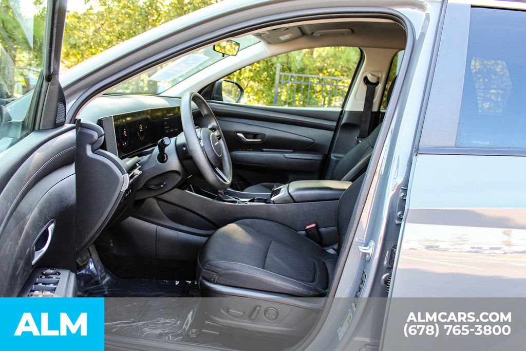 Used 2025 Hyundai Tucson SEL FWD image 16