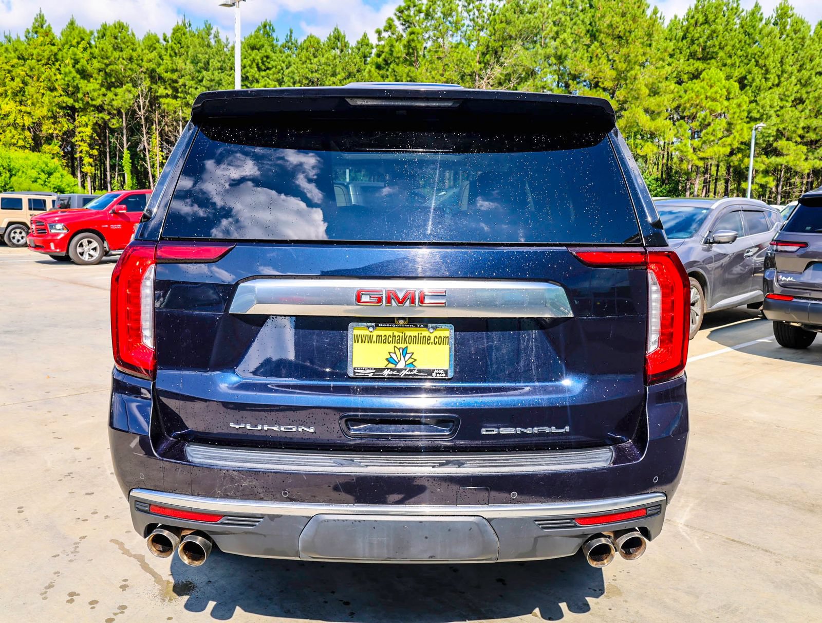 Used 2023 GMC Yukon Denali w/ Max Trailering Package AWD/4WD image 7