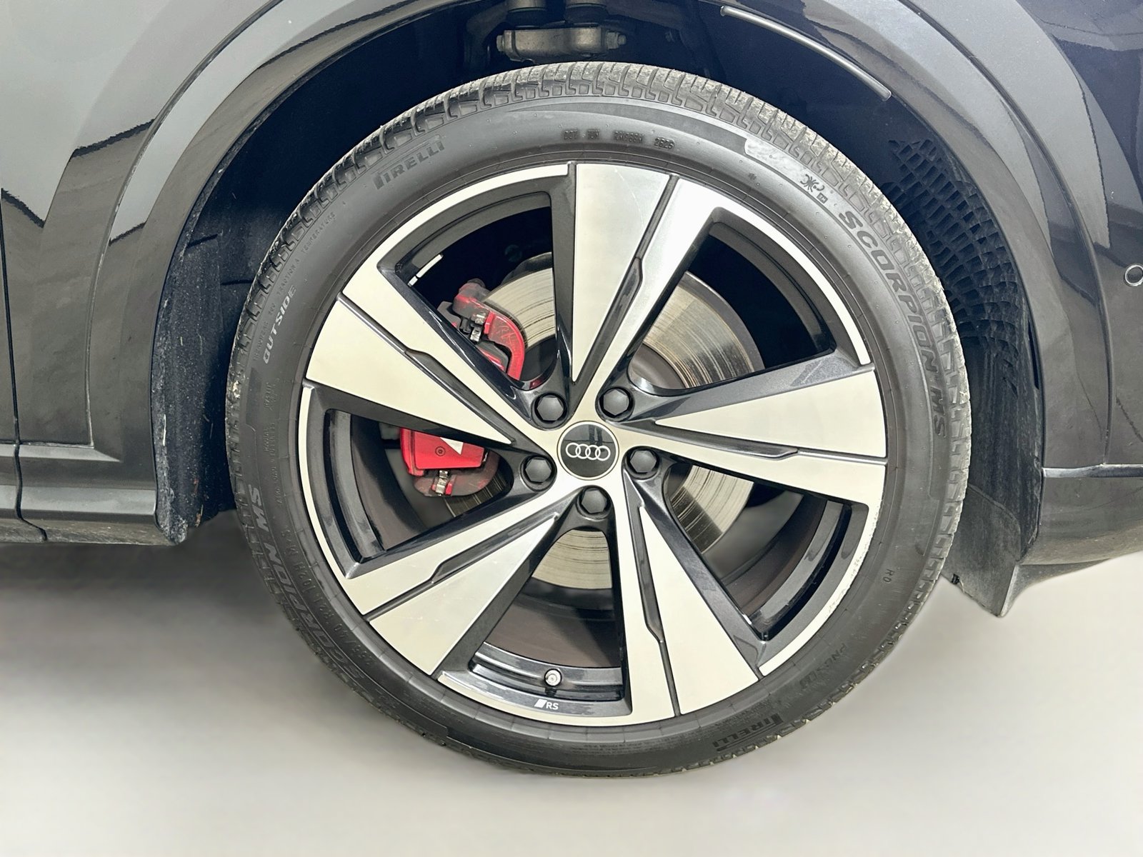 Certified 2025 Audi SQ5 Premium Plus AWD/4WD image 10