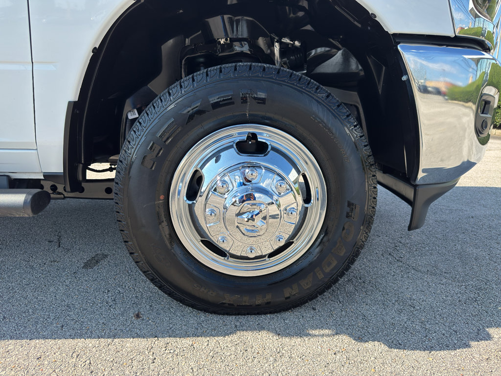 New 2027 RAM 3500 Tradesman AWD/4WD image 12
