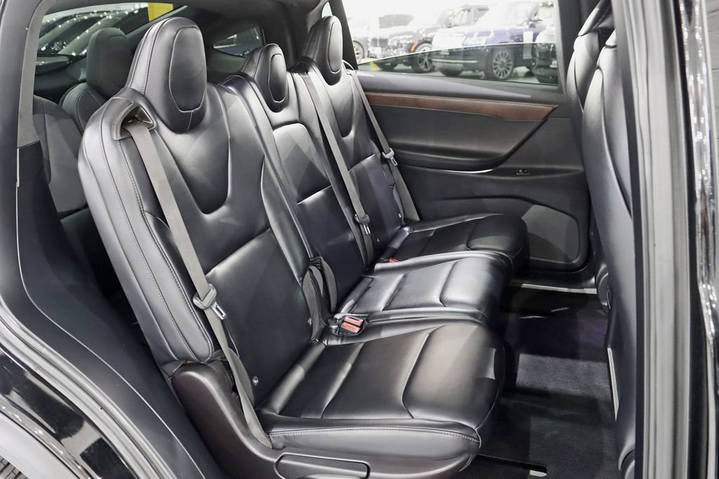 Used 2020 Tesla Model X Long Range AWD/4WD image 29