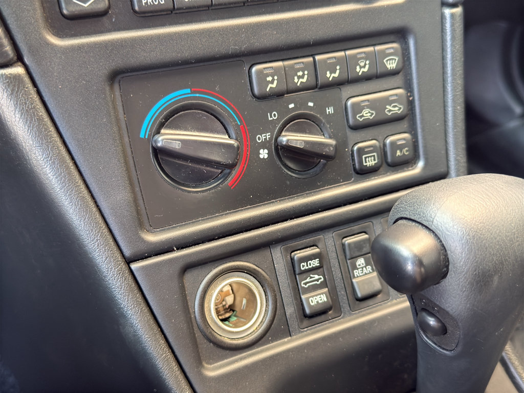 Used 1999 Toyota Celica GT FWD image 18