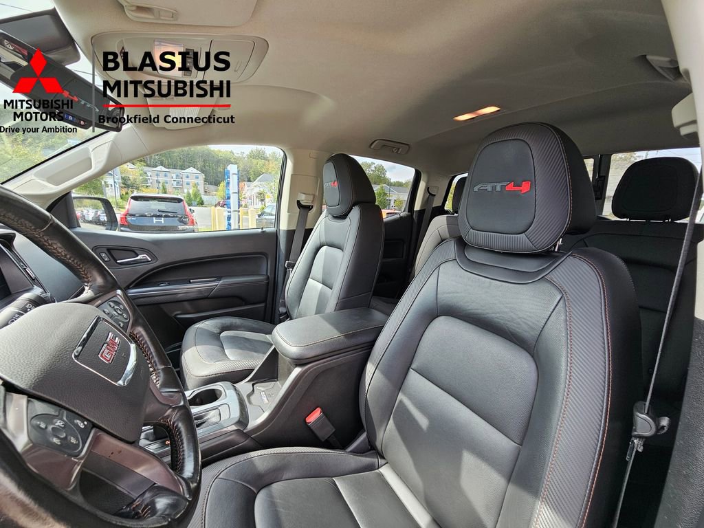 Used 2022 GMC Canyon AT4 image 10