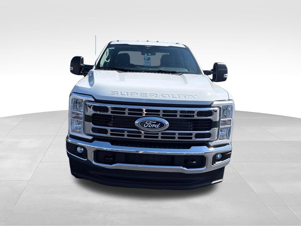 New 2027 Ford F350 XLT AWD/4WD image 8