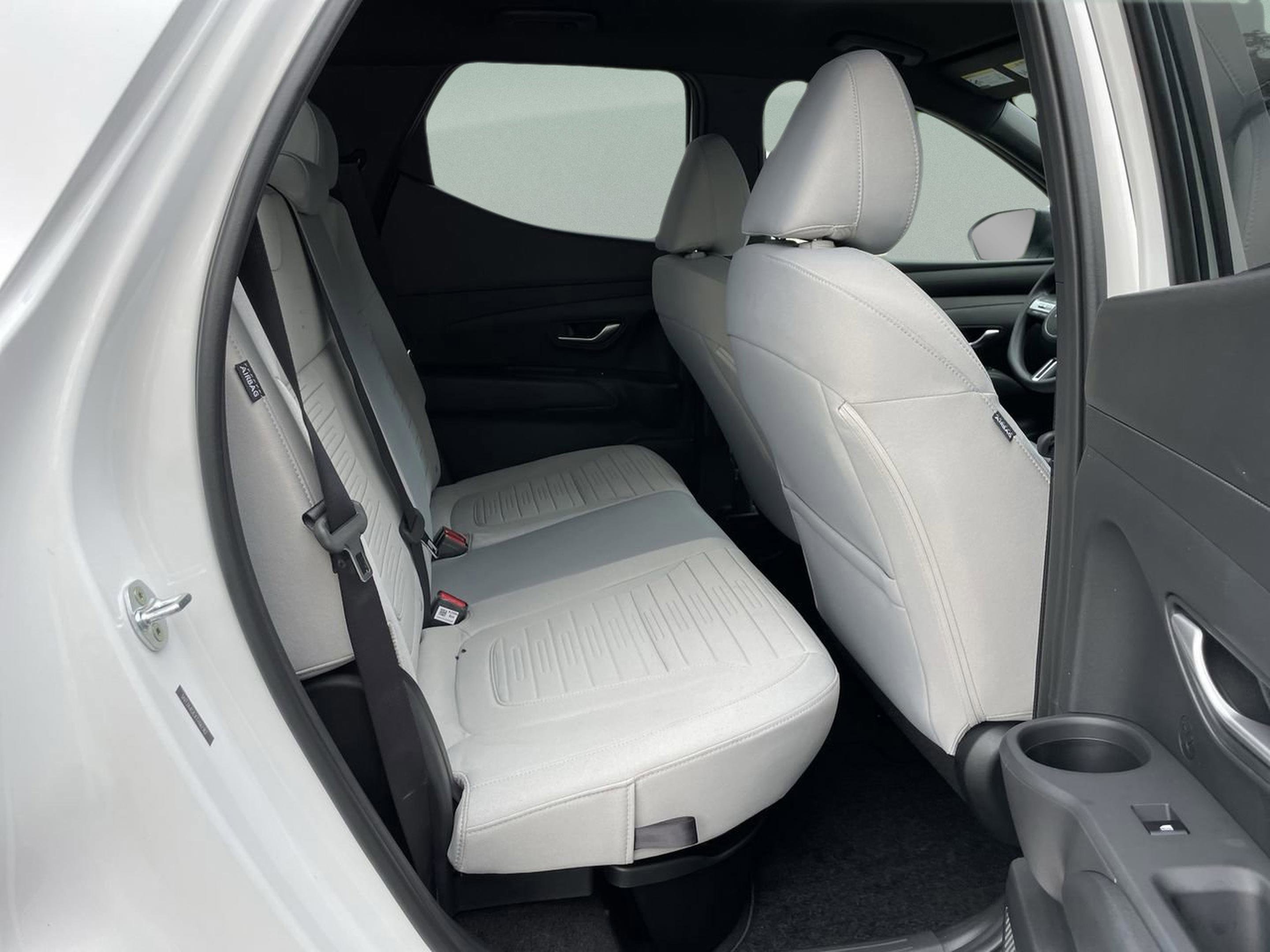 New 2026 Hyundai Santa Cruz SE image 18