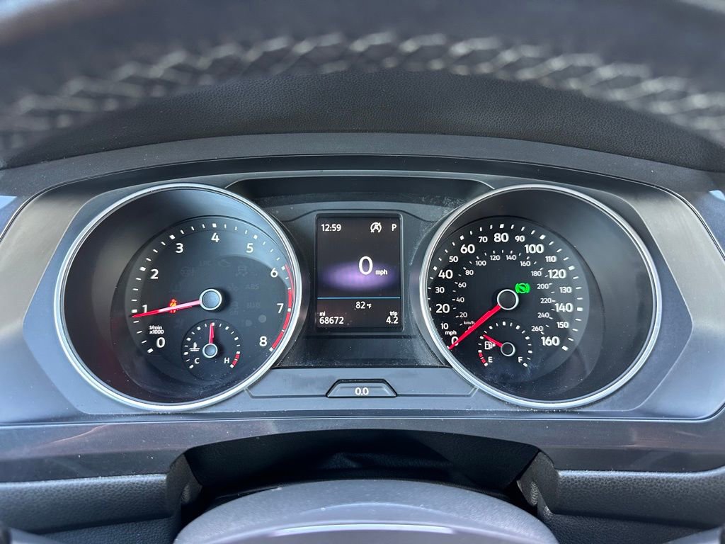 Used 2019 Volkswagen Tiguan SE FWD image 17
