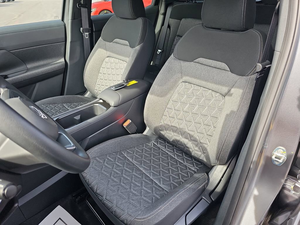 New 2026 Nissan Kicks SV w/ SV Premium Package FWD image 18
