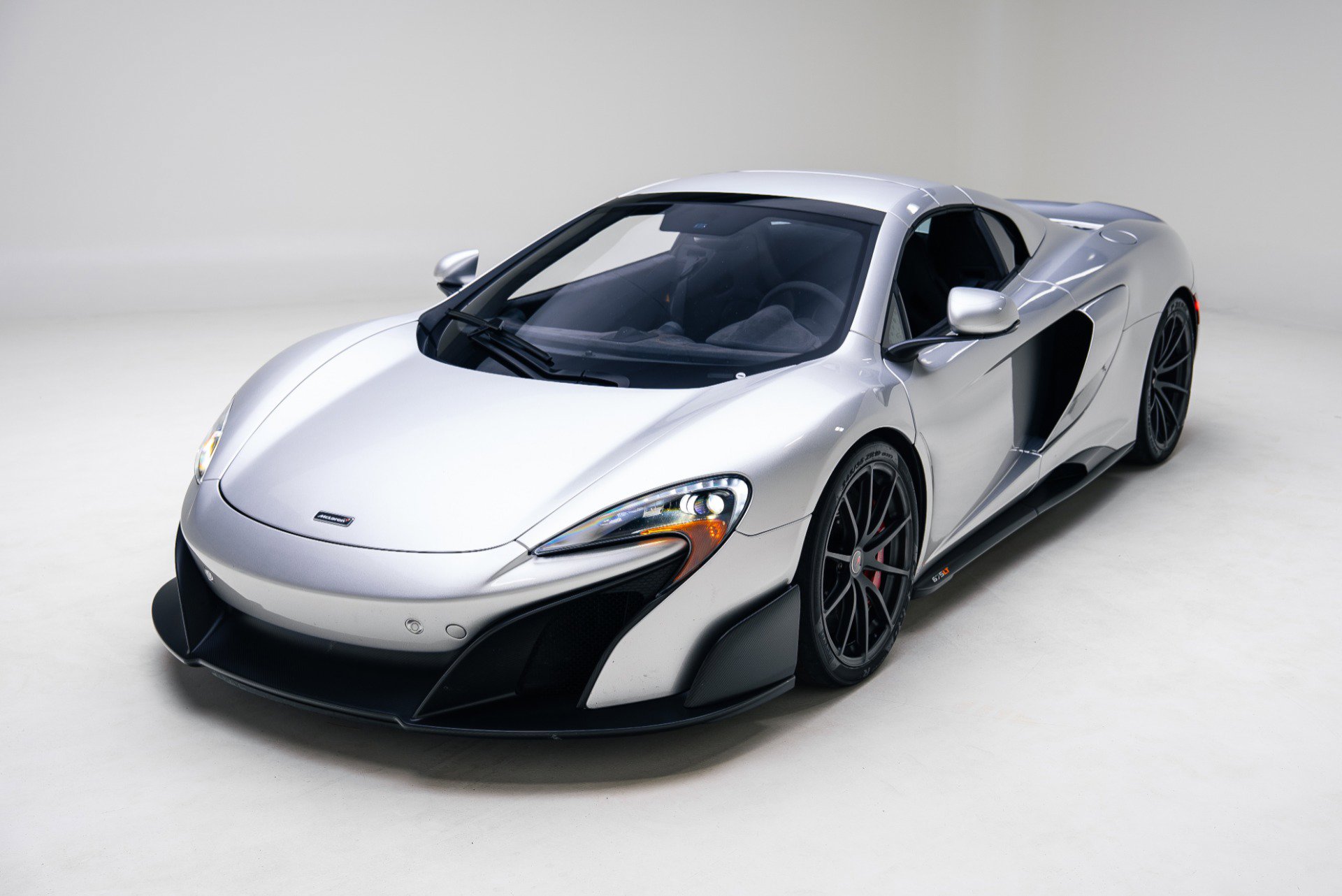 Used 2016 McLaren 675LT image 39