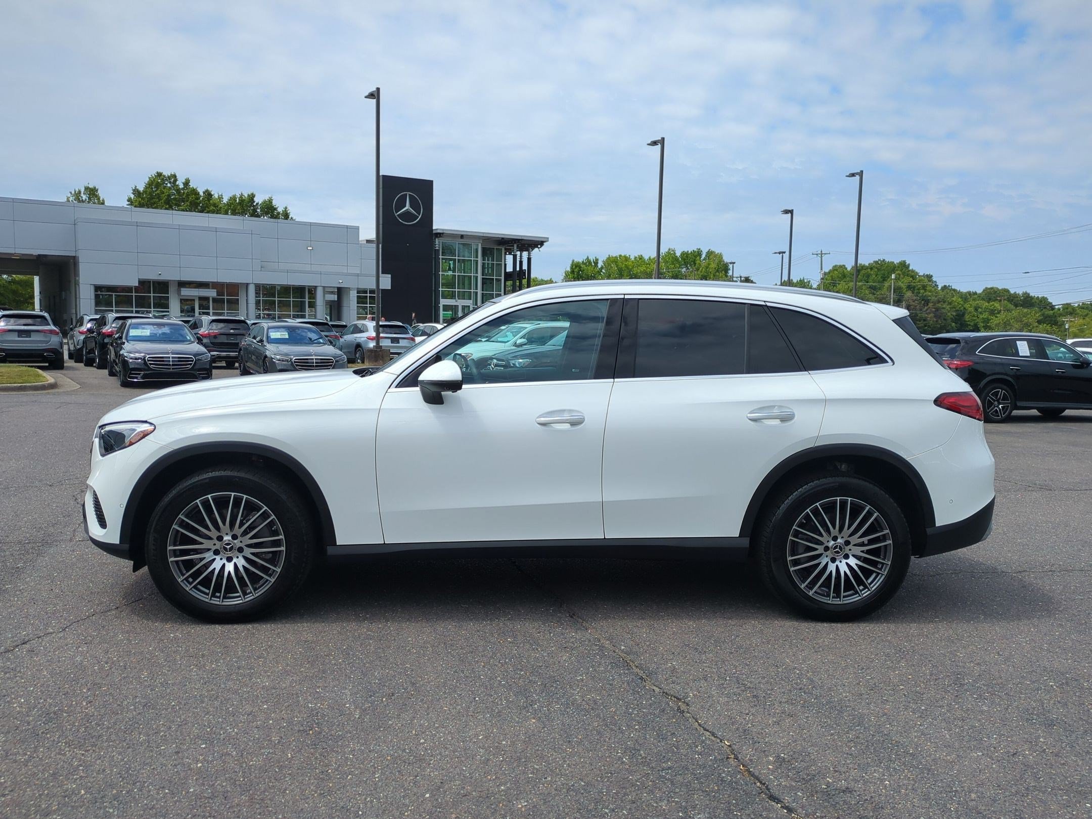 Certified 2024 Mercedes-Benz GLC 300 4MATIC image 6