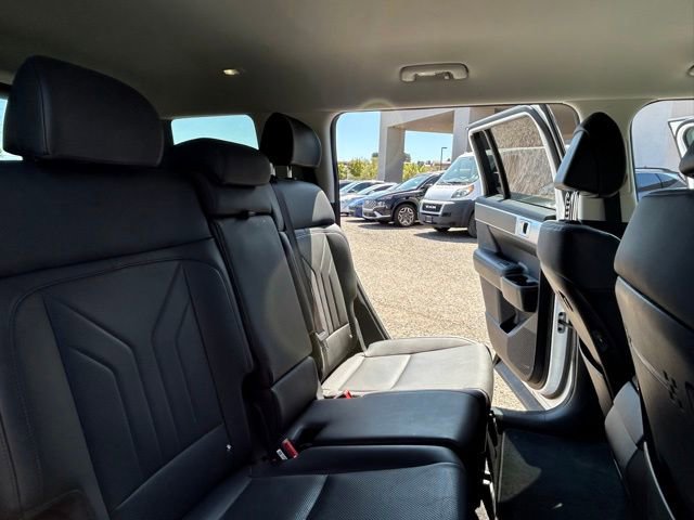 Used 2025 Hyundai Santa Fe SEL image 11
