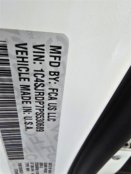 Used 2023 Jeep Wagoneer L Series III RWD image 46