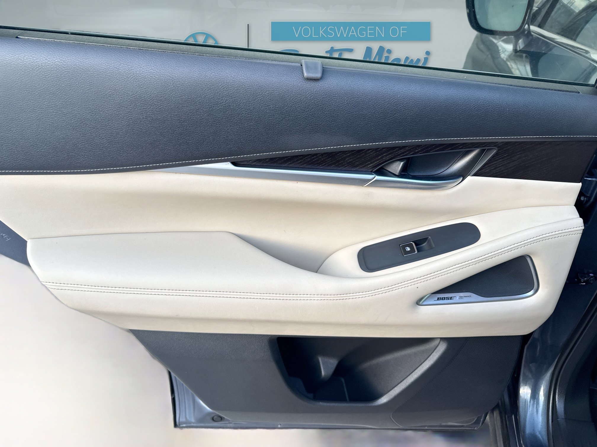 Used 2022 INFINITI QX60 Sensory w/ Cargo Package image 27