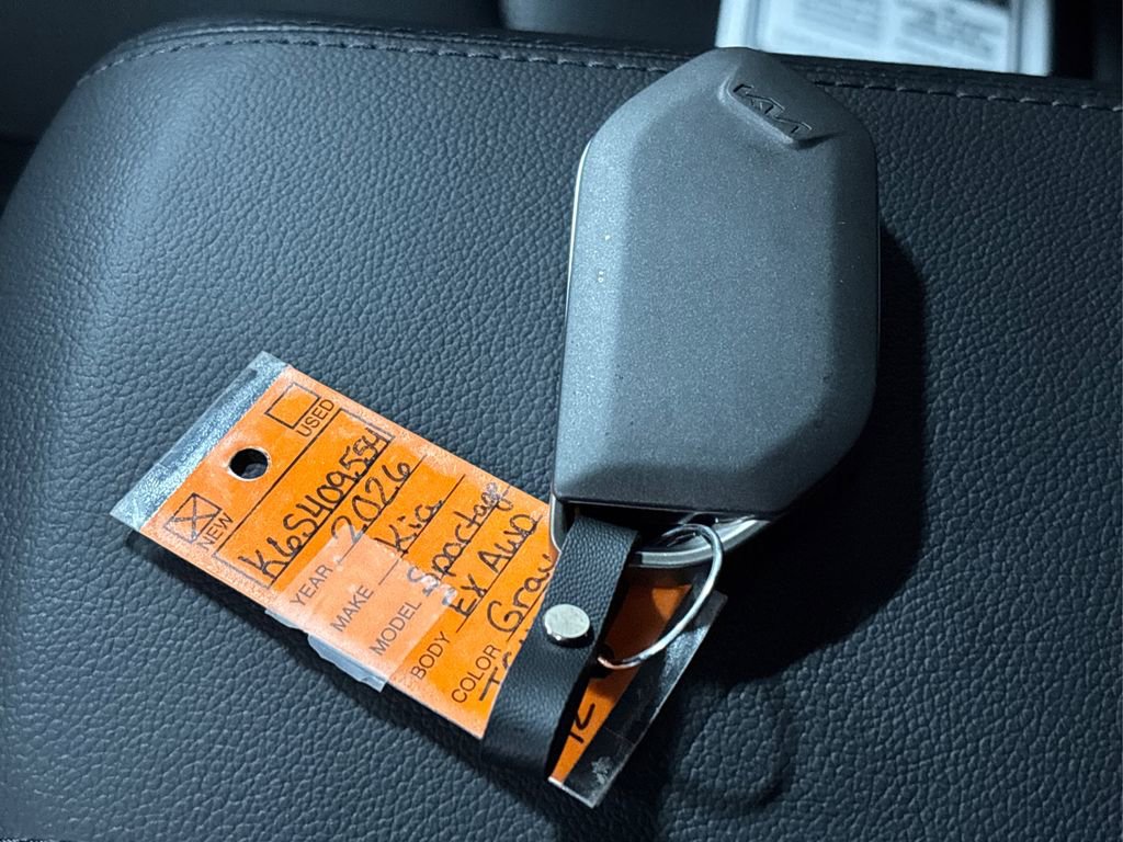 New 2026 Kia Sportage EX image 27