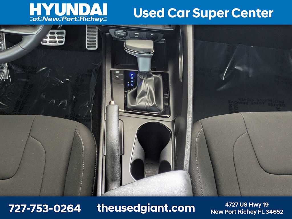 Certified 2025 Hyundai Elantra Sport FWD image 19