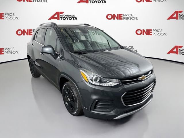 Used 2019 Chevrolet Trax LT w/ Driver Confidence Package FWD image 1