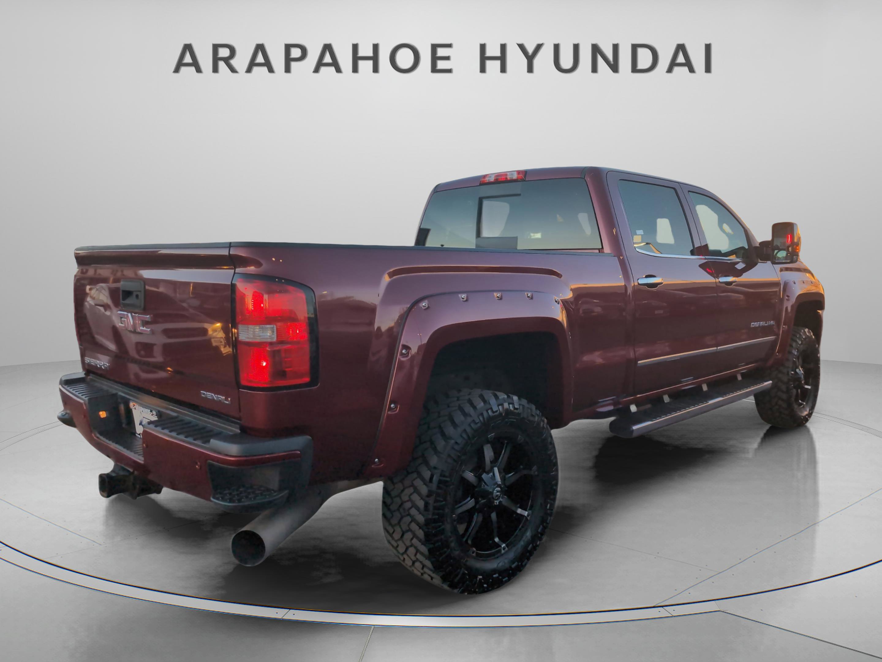 Used 2015 GMC Sierra 2500 Denali w/ Duramax Plus Package image 4