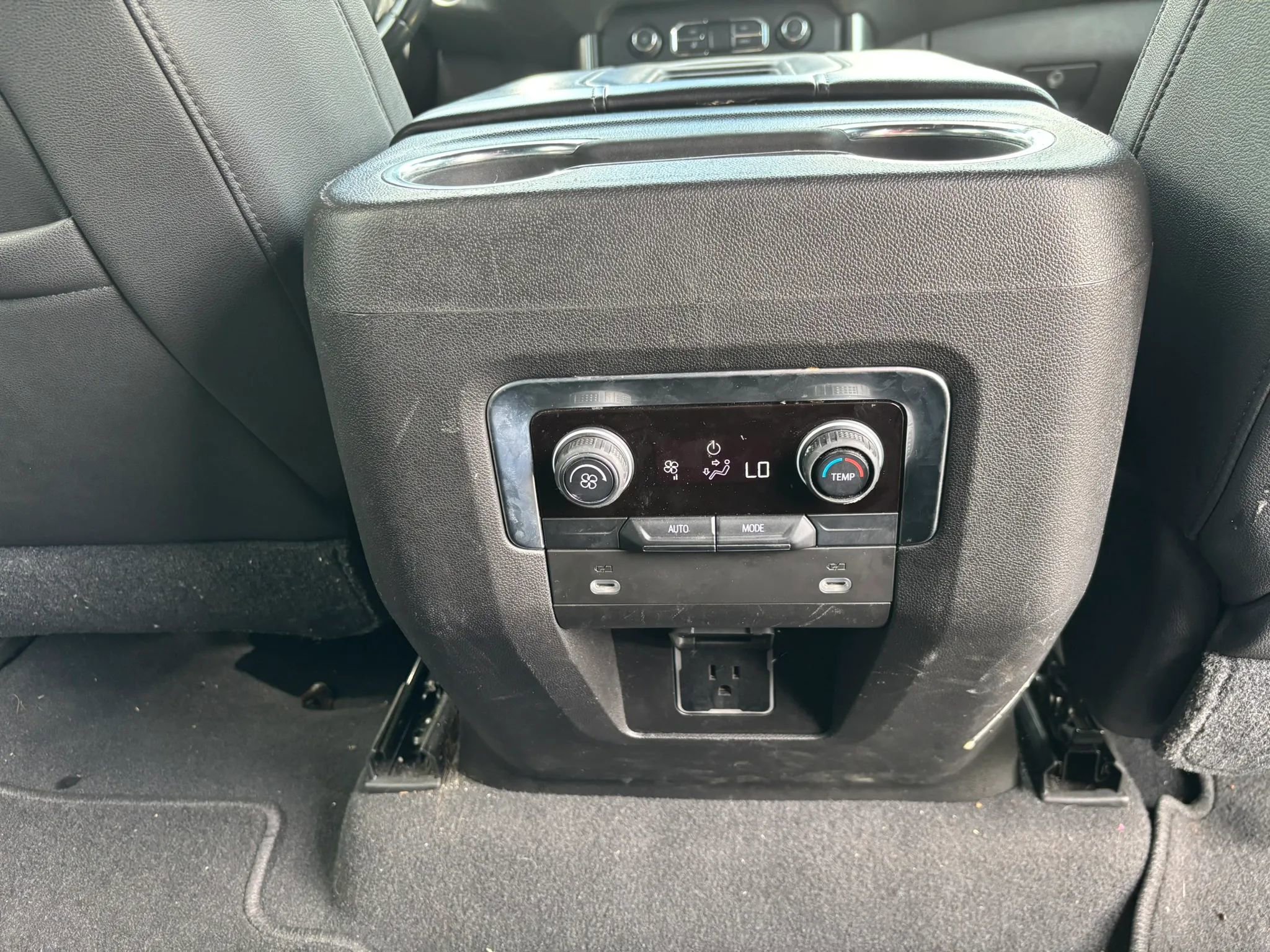 Used 2021 Chevrolet Tahoe LT AWD/4WD image 20