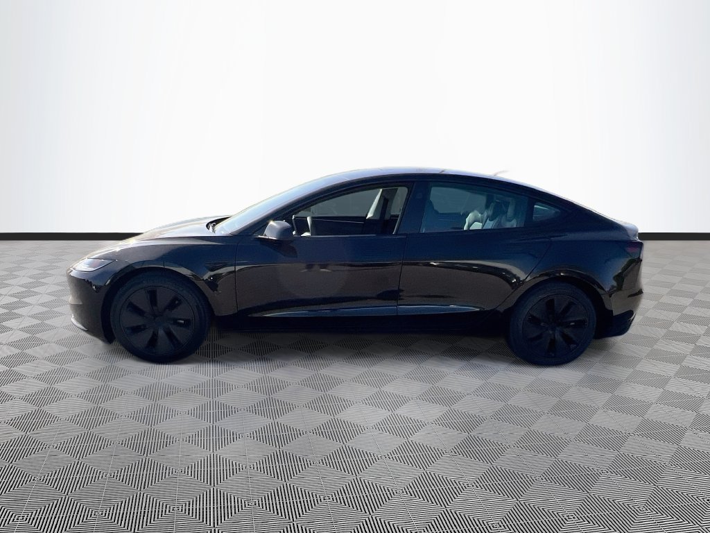Used 2024 Tesla Model 3 Standard Range RWD image 4