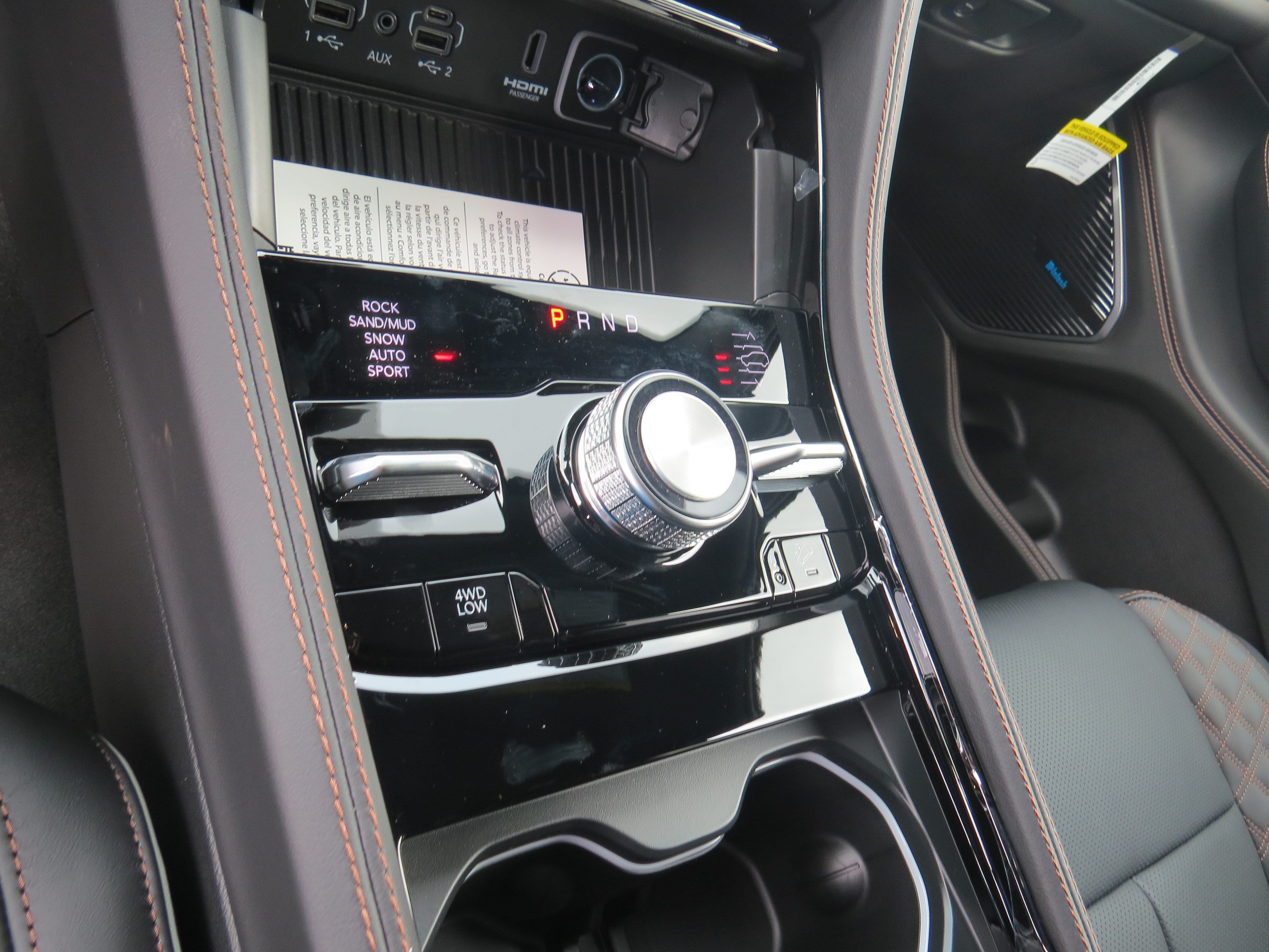 New 2026 Jeep Grand Cherokee Summit AWD/4WD image 20