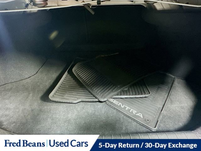 Used 2023 Nissan Sentra SR w/ Midnight Edition Package FWD image 24