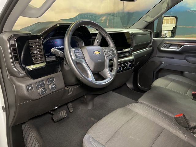 Used 2025 Chevrolet Silverado 2500 LT w/ Convenience Package image 31