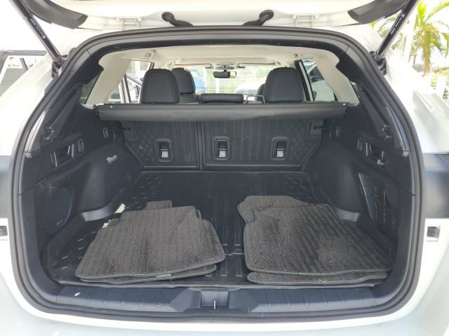 Used 2025 Subaru Outback Onyx Edition XT image 23